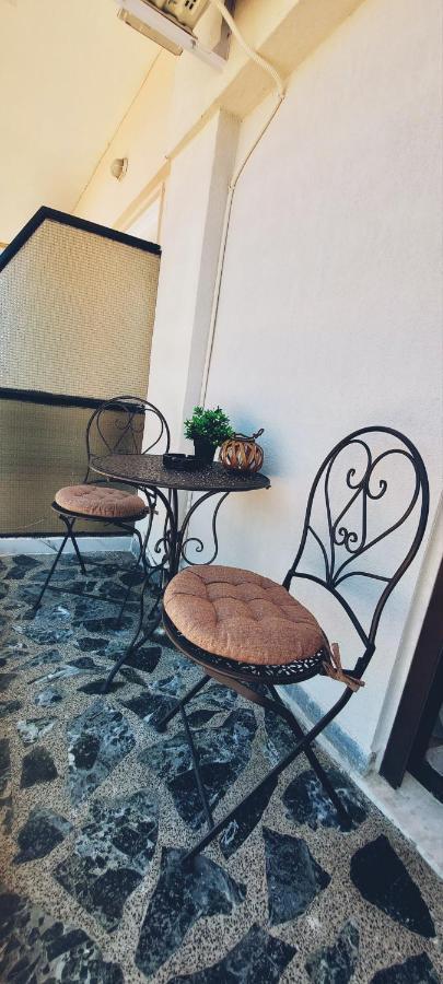 Apartment Black Flox *